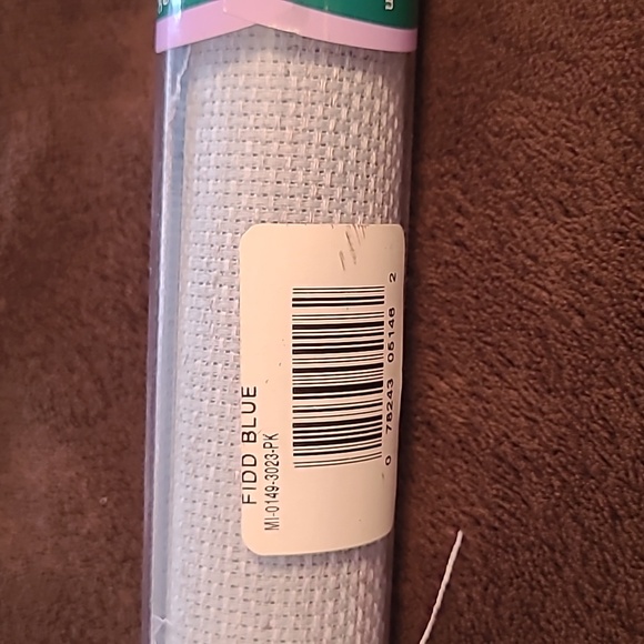 New Cross Stitch 14 count fiddlers cloth Sz 15" x 18" - Picture 6 of 6